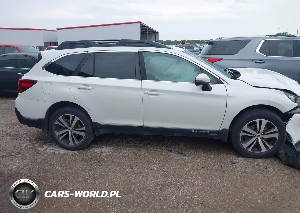 2018 Subaru Outback 2.5I Limited VIN:4S4BSANC5J3334953 - 12