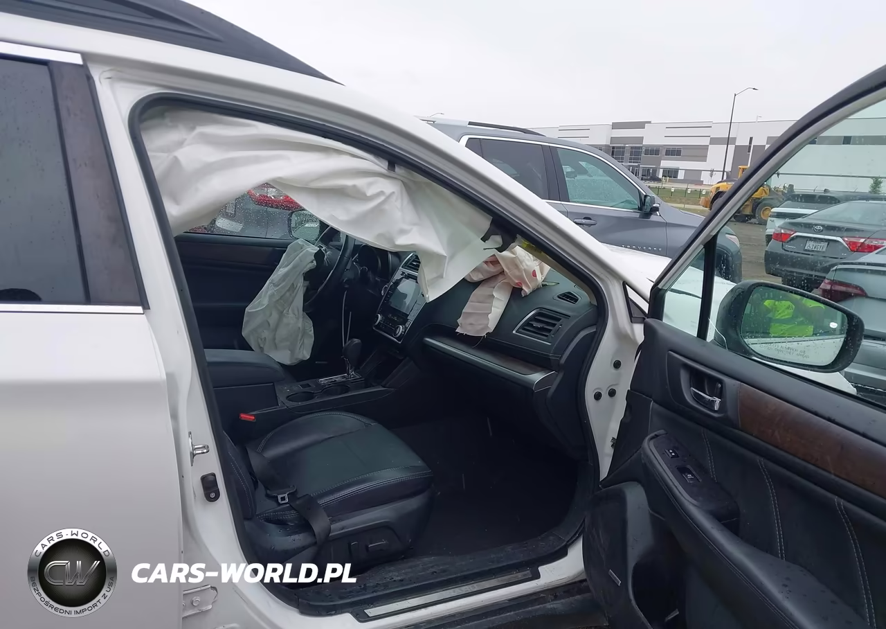 2018 Subaru Outback 2.5I Limited VIN:4S4BSANC5J3334953 - 5
