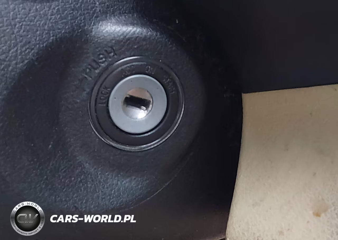 2016 Toyota Camry Le VIN:4T4BF1FK3GR550481 - 17