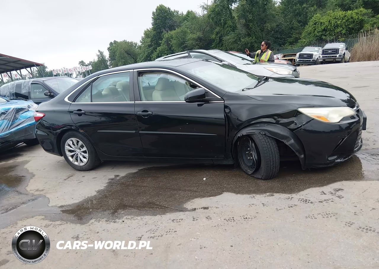 2016 Toyota Camry Le VIN:4T4BF1FK3GR550481 - 6