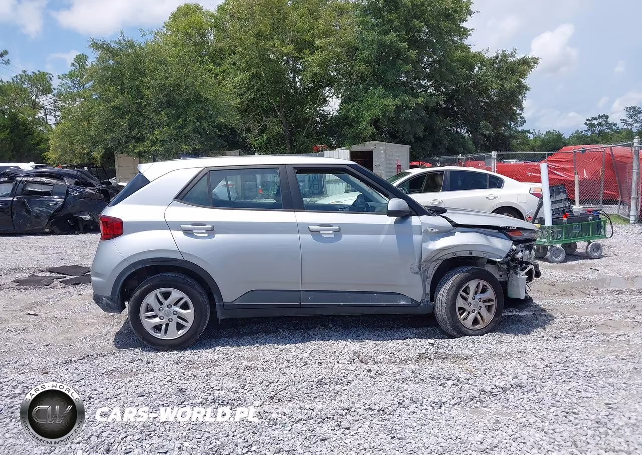 2022 Hyundai Venue Se VIN:KMHRB8A3XNU153893 - 14