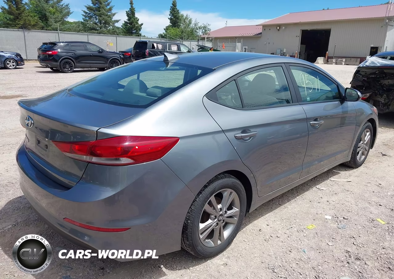 2017 Hyundai Elantra Se VIN:KMHD84LFXHU151154 - 4