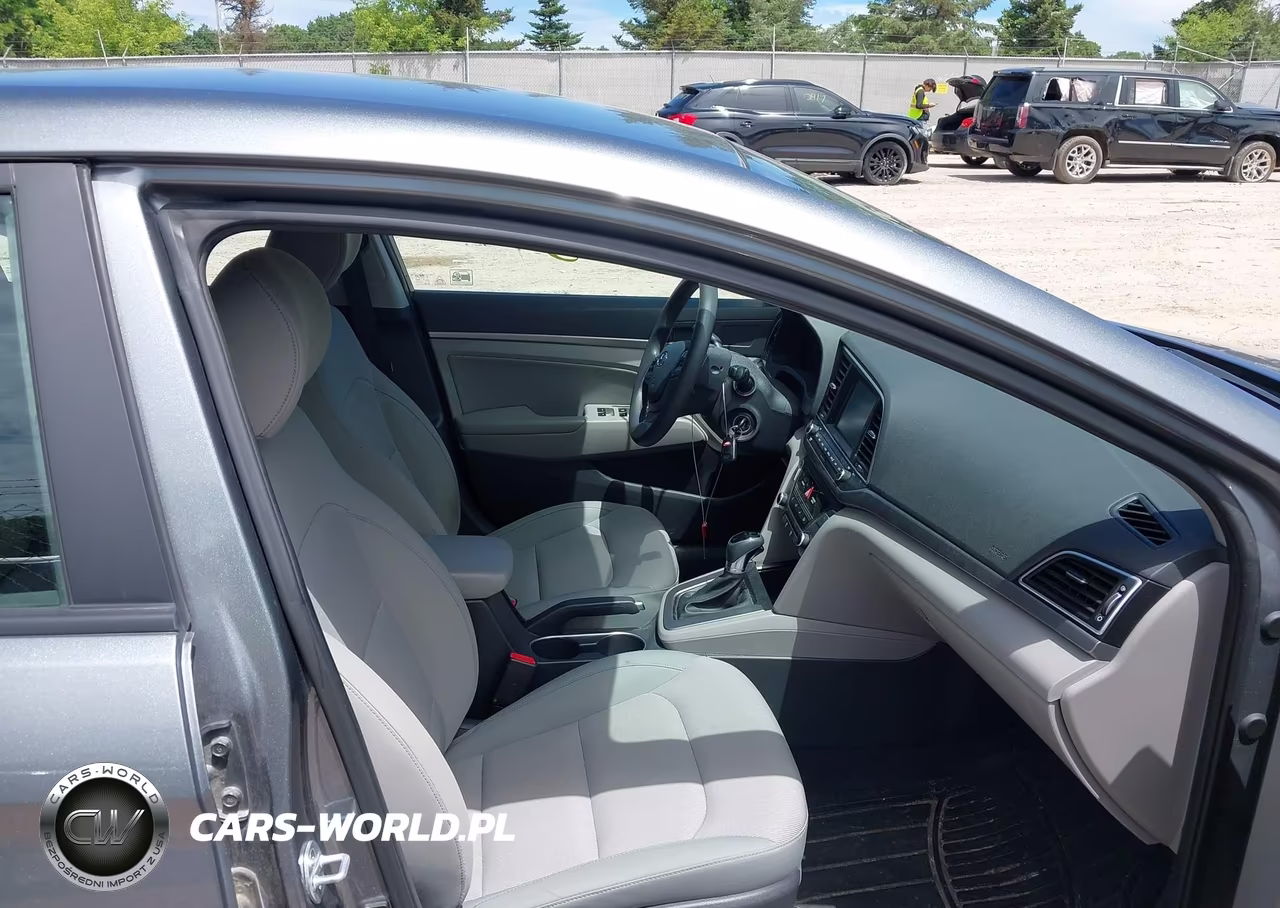 2017 Hyundai Elantra Se VIN:KMHD84LFXHU151154 - 5
