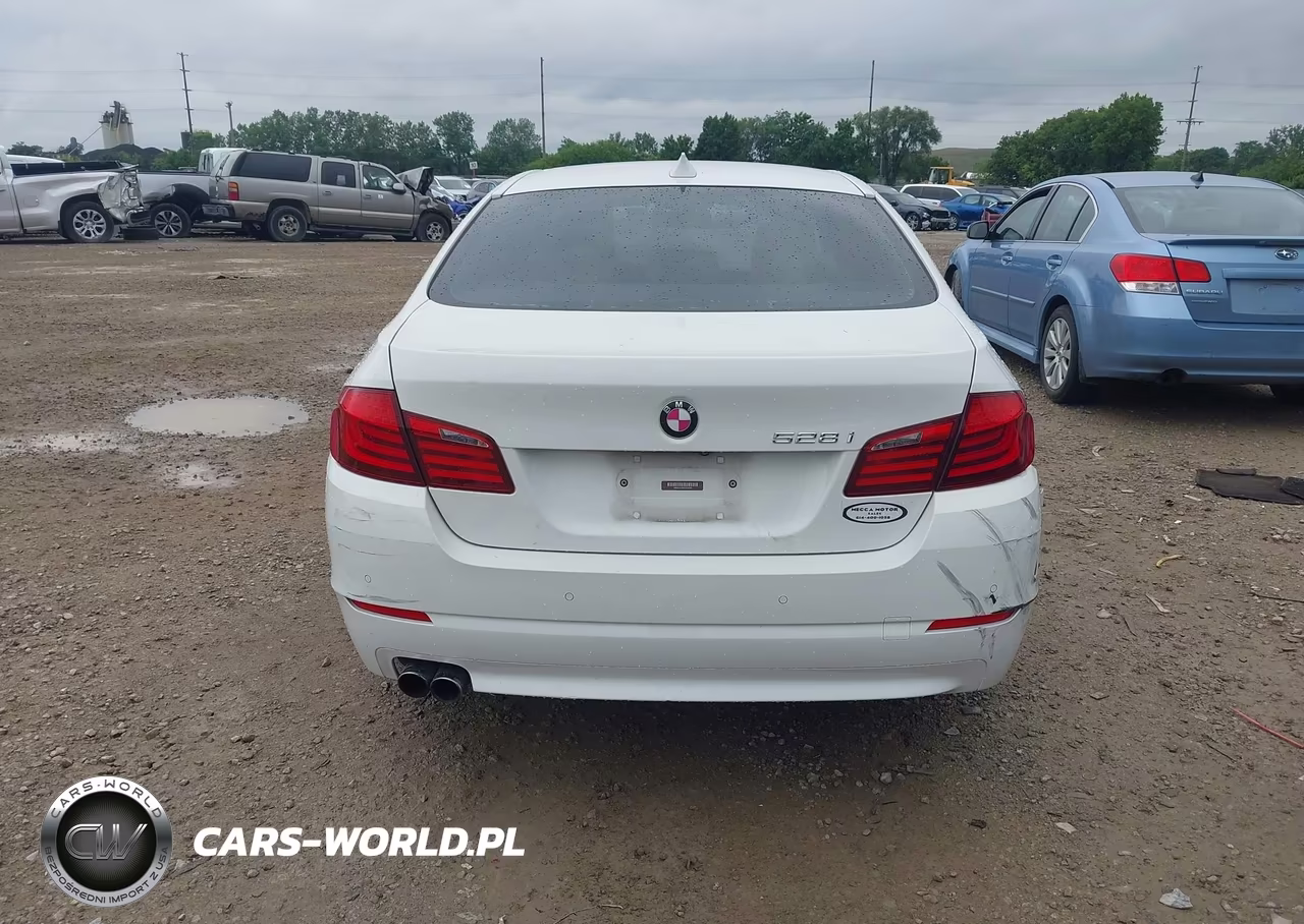 2012 BMW 528I VIN:WBAXG5C50CDY30230 - 16