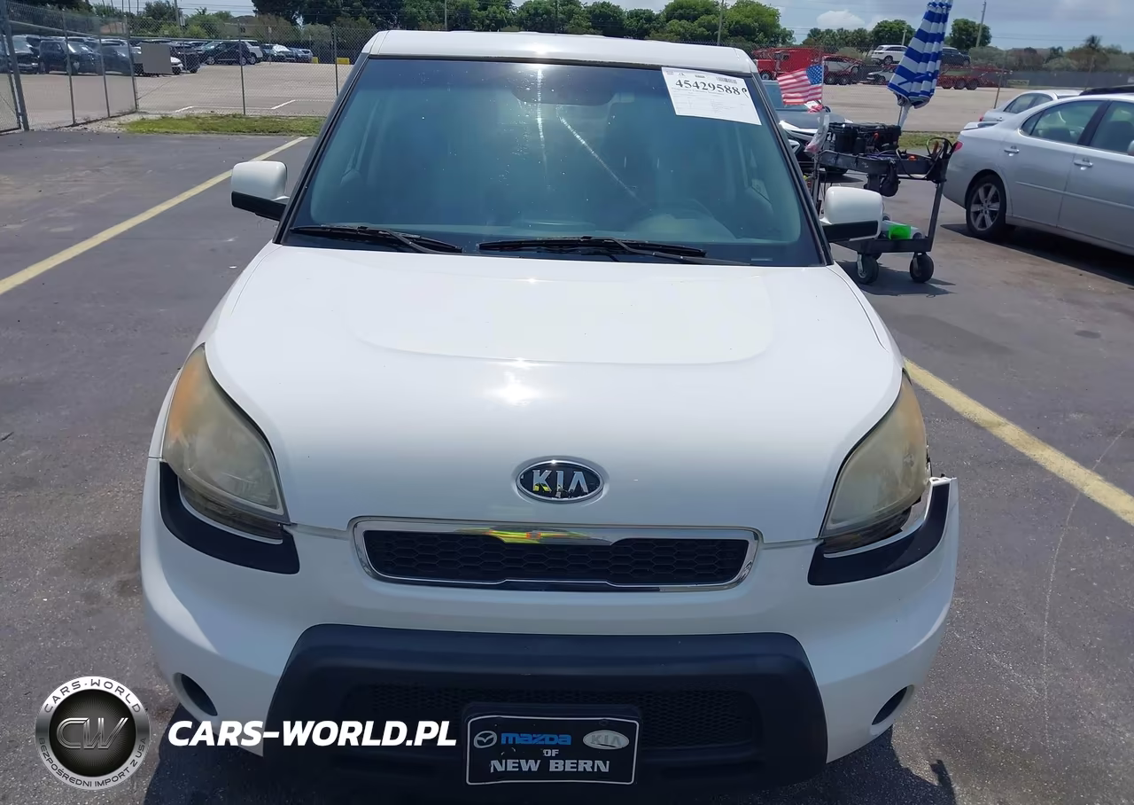 2011 Kia Soul + VIN:KNDJT2A20B7708847 - 12