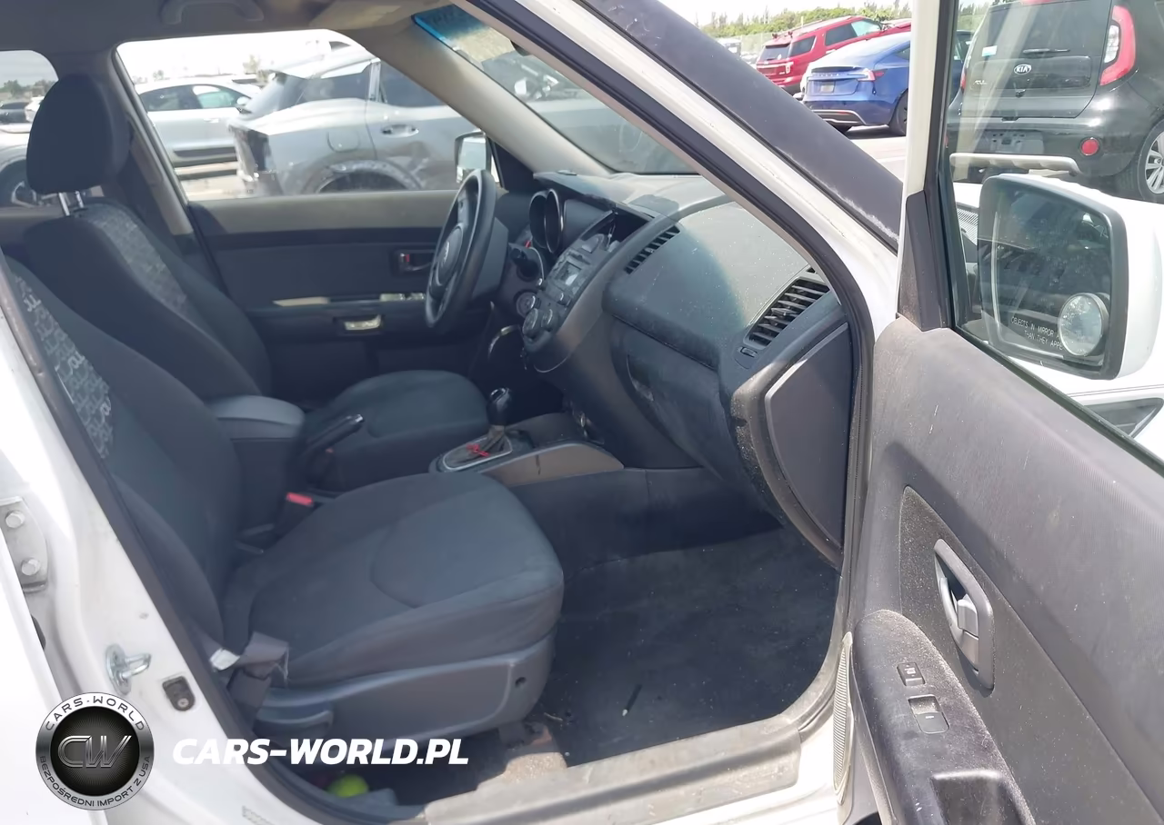 2011 Kia Soul + VIN:KNDJT2A20B7708847 - 5