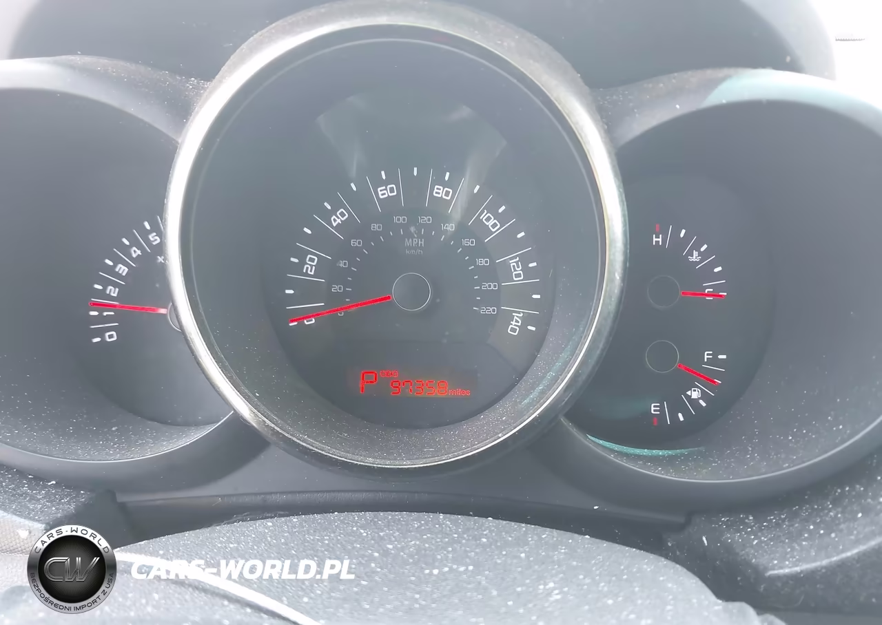 2011 Kia Soul + VIN:KNDJT2A20B7708847 - 7