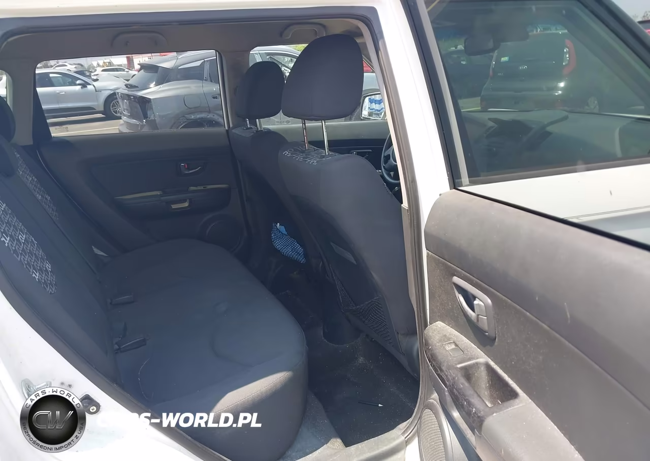 2011 Kia Soul + VIN:KNDJT2A20B7708847 - 8