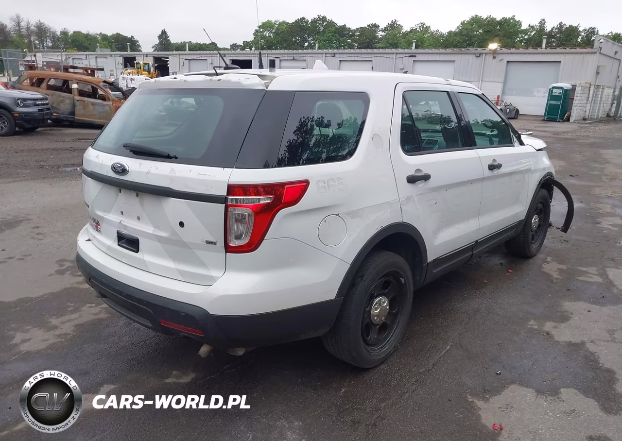 2013 Ford Utility Police Interceptor VIN:1FM5K8AR2DGC63725 - 4