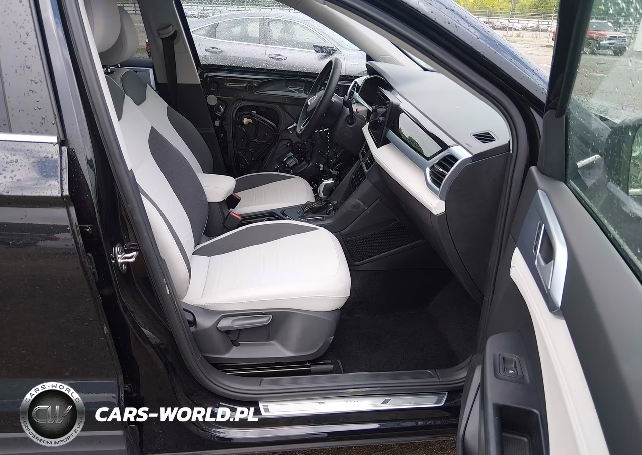 2026 Volkswagen Taos Se VIN:3VVEC7B22TM059266 - 5