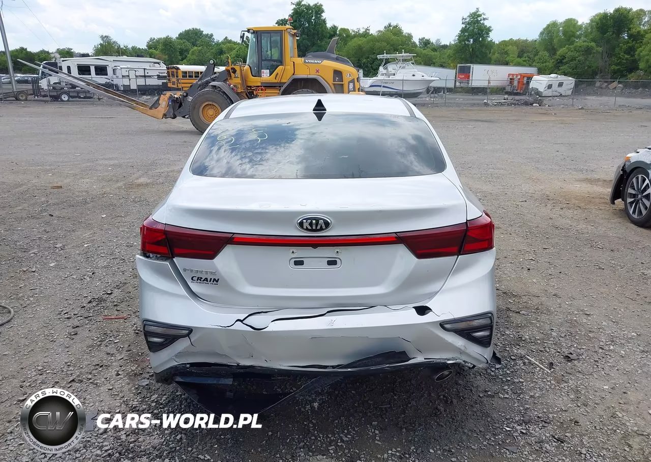2021 Kia Forte Lxs VIN:3KPF24AD5ME275728 - 6