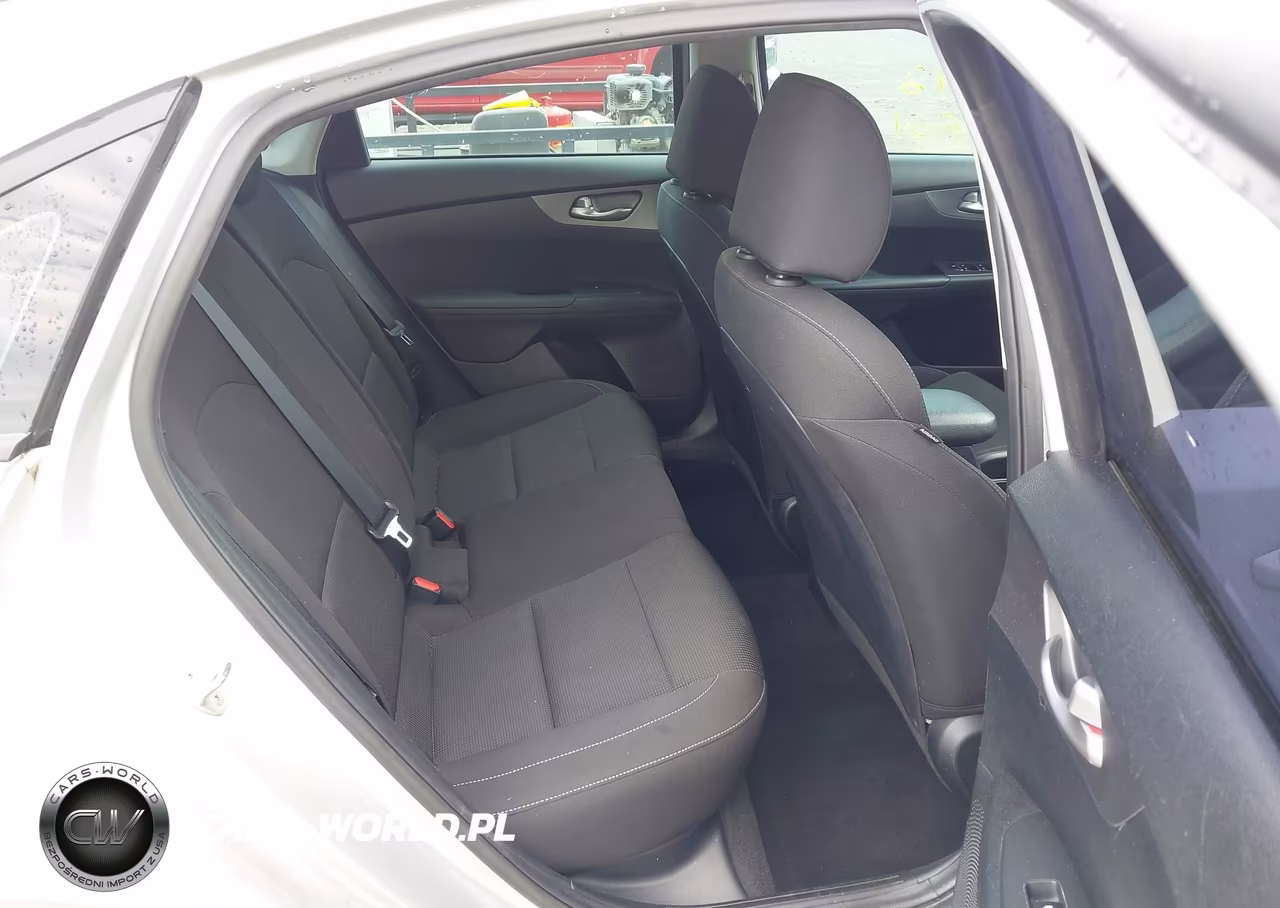 2021 Kia Forte Lxs VIN:3KPF24AD5ME275728 - 8