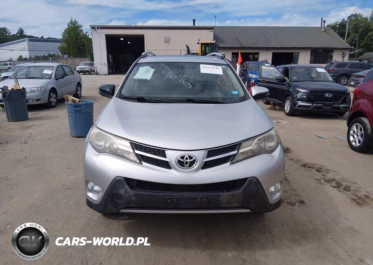 2015 Toyota Rav4 Xle VIN:2T3RFREV7FW350793 - 12