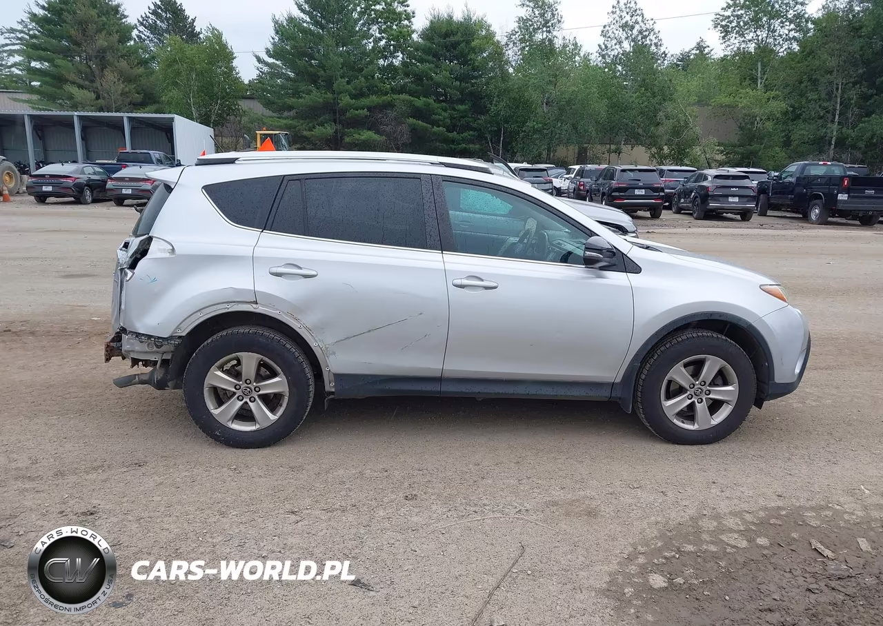 2015 Toyota Rav4 Xle VIN:2T3RFREV7FW350793 - 13
