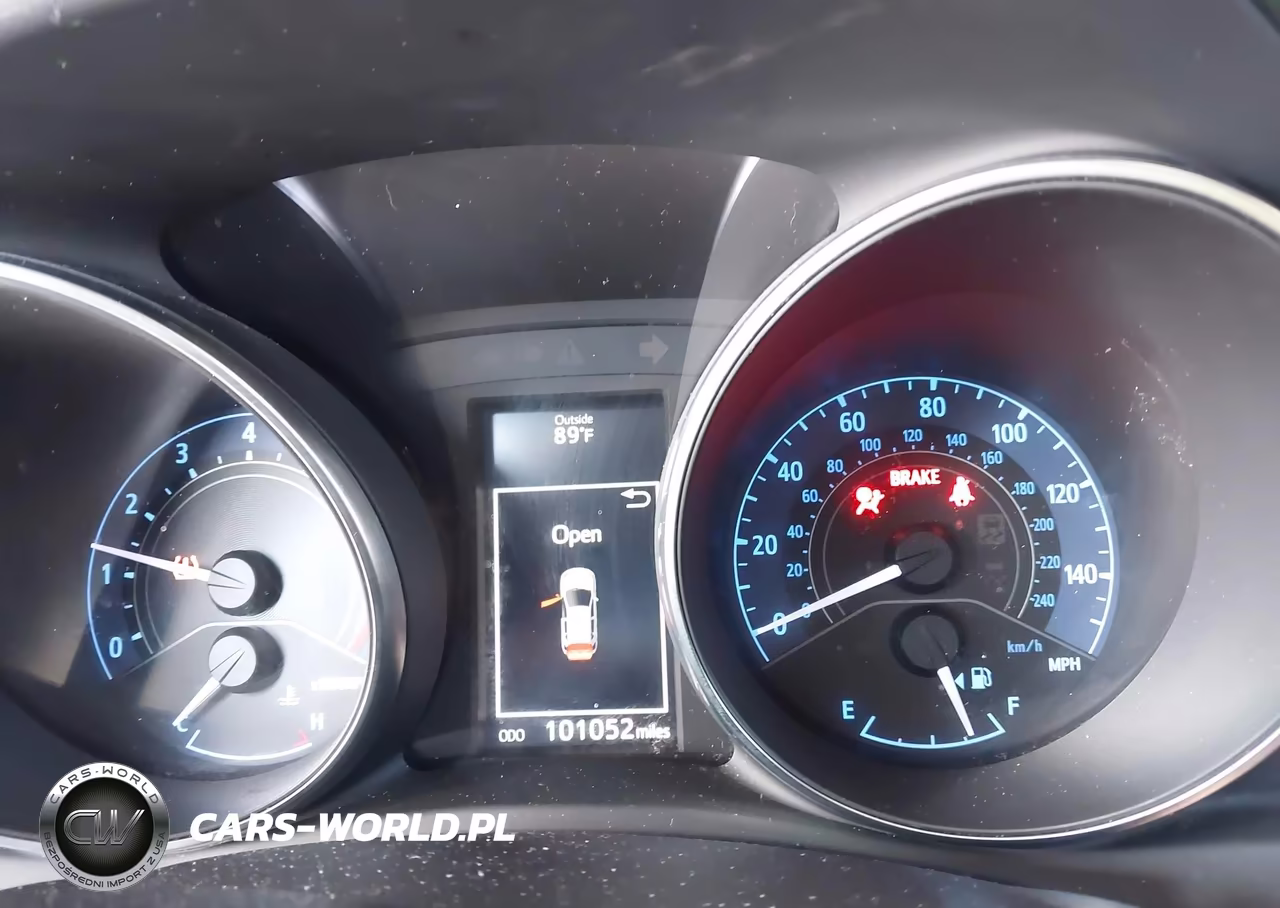 2017 Toyota Corolla Im VIN:JTNKARJE1HJ530158 - 7
