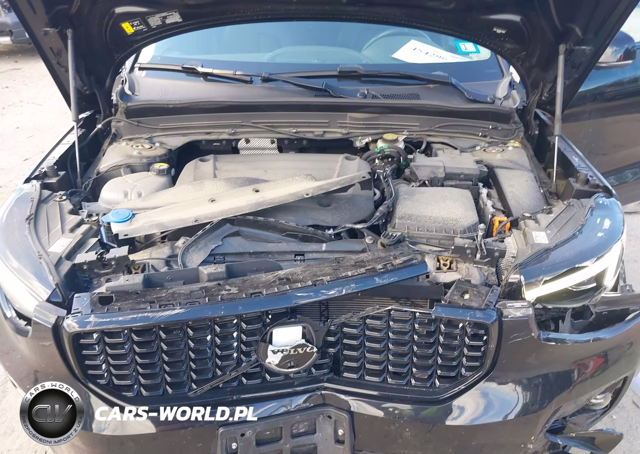 2025 Volvo Xc40 B5 Plus Dark Theme VIN:YV4L12UC9S2476603 - 10