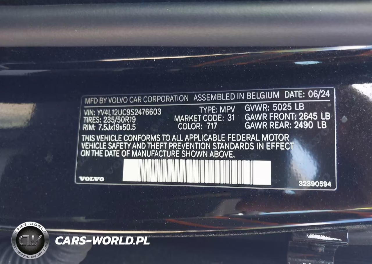 2025 Volvo Xc40 B5 Plus Dark Theme VIN:YV4L12UC9S2476603 - 9