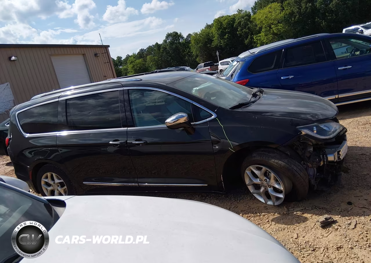 2020 Chrysler Pacifica Limited VIN:2C4RC1GG4LR163140 - 14
