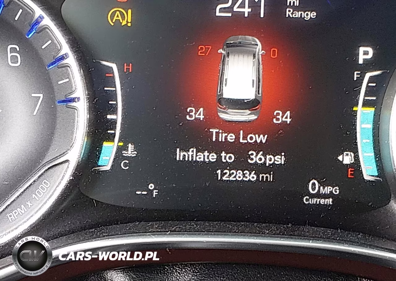 2020 Chrysler Pacifica Limited VIN:2C4RC1GG4LR163140 - 16