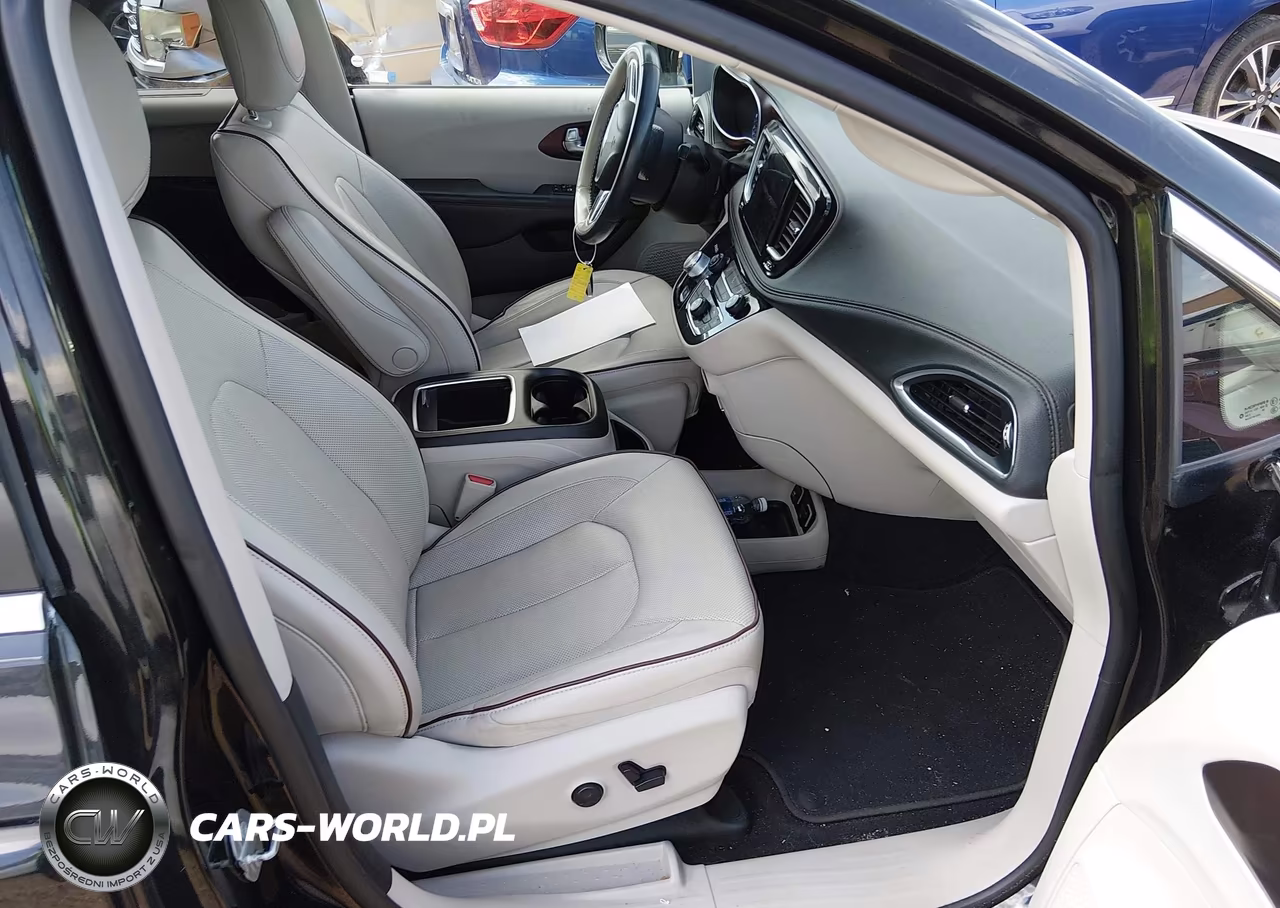 2020 Chrysler Pacifica Limited VIN:2C4RC1GG4LR163140 - 5