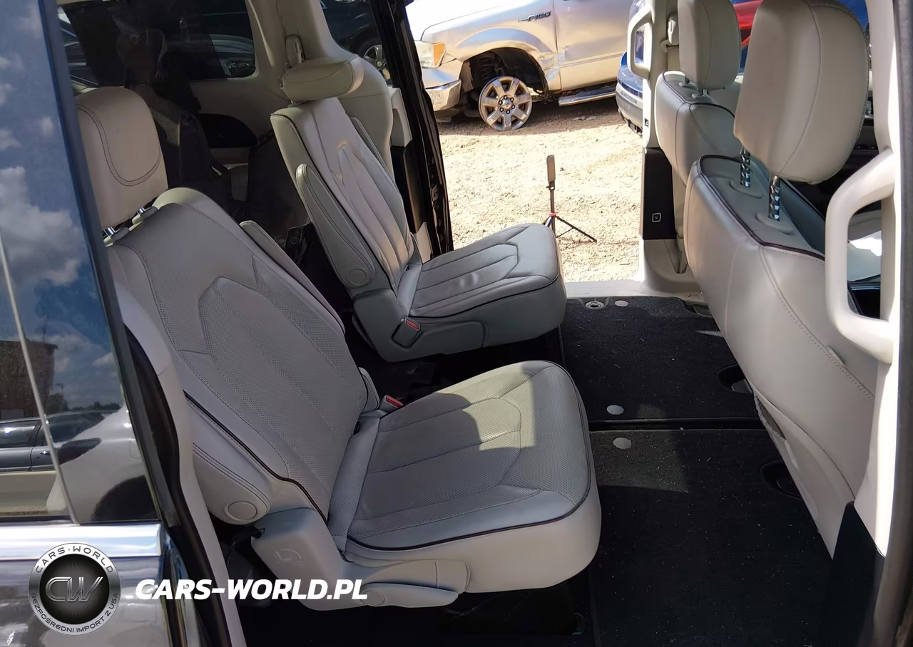 2020 Chrysler Pacifica Limited VIN:2C4RC1GG4LR163140 - 8