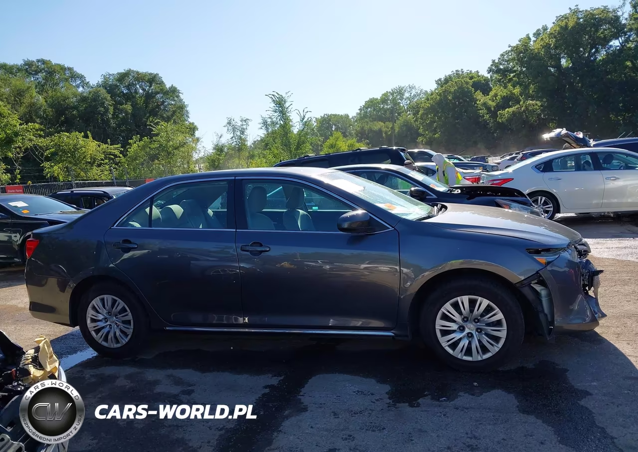 2014 Toyota Camry Le VIN:4T4BF1FK5ER338467 - 13