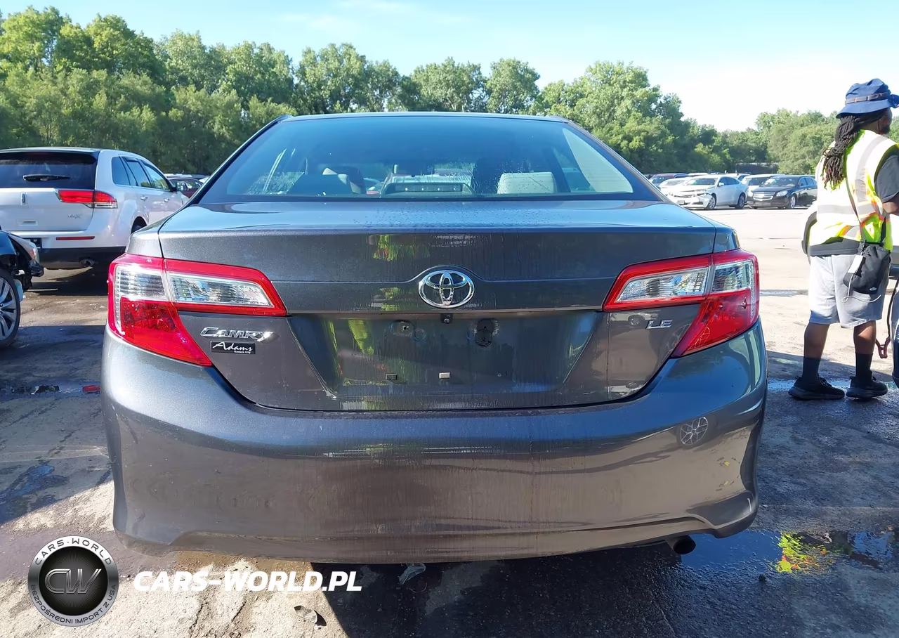2014 Toyota Camry Le VIN:4T4BF1FK5ER338467 - 16