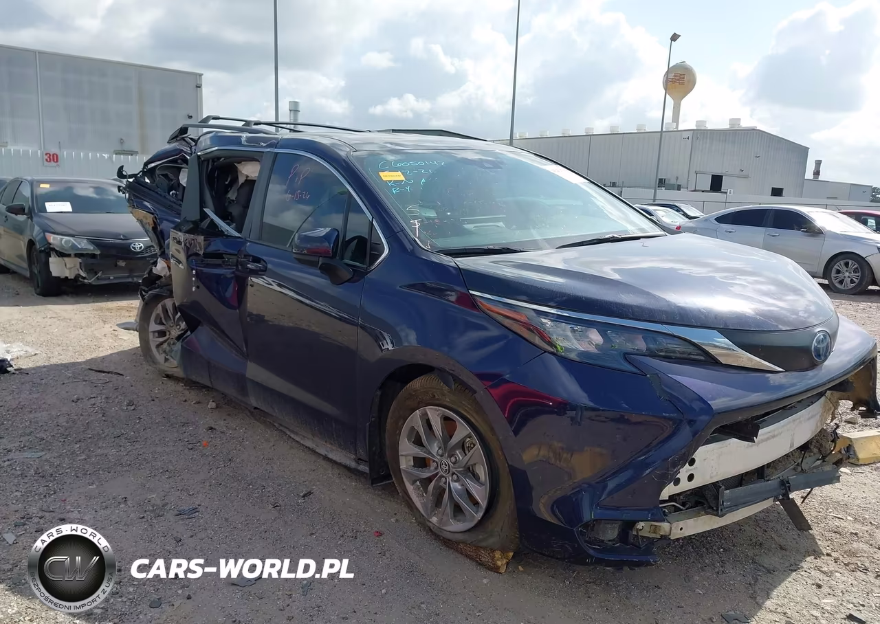 2025 Toyota Sienna Le