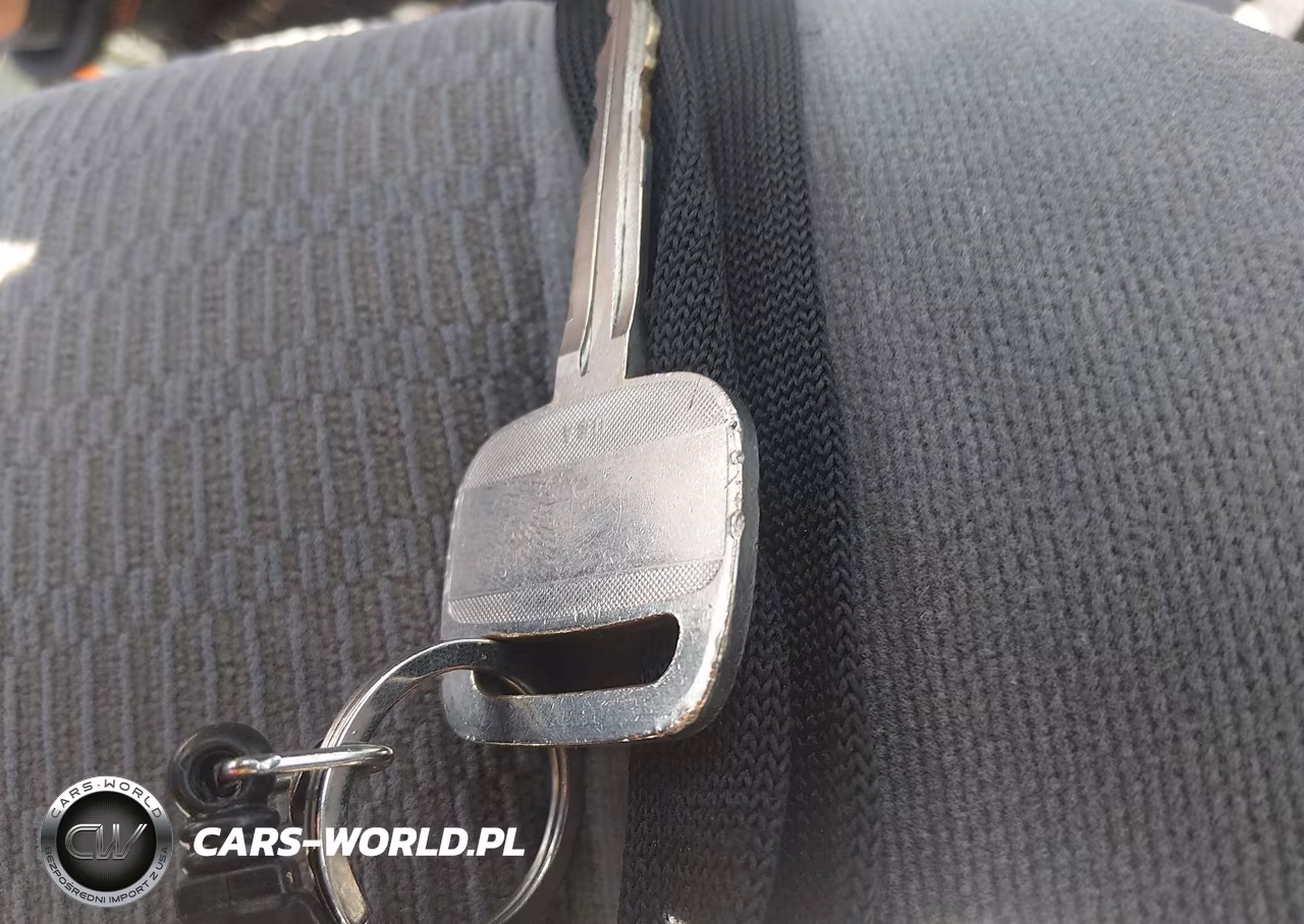 2005 Toyota Camry Le VIN:4T1BE32K05U576001 - 11