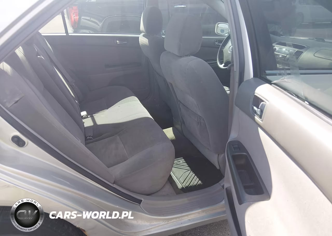 2005 Toyota Camry Le VIN:4T1BE32K05U576001 - 8