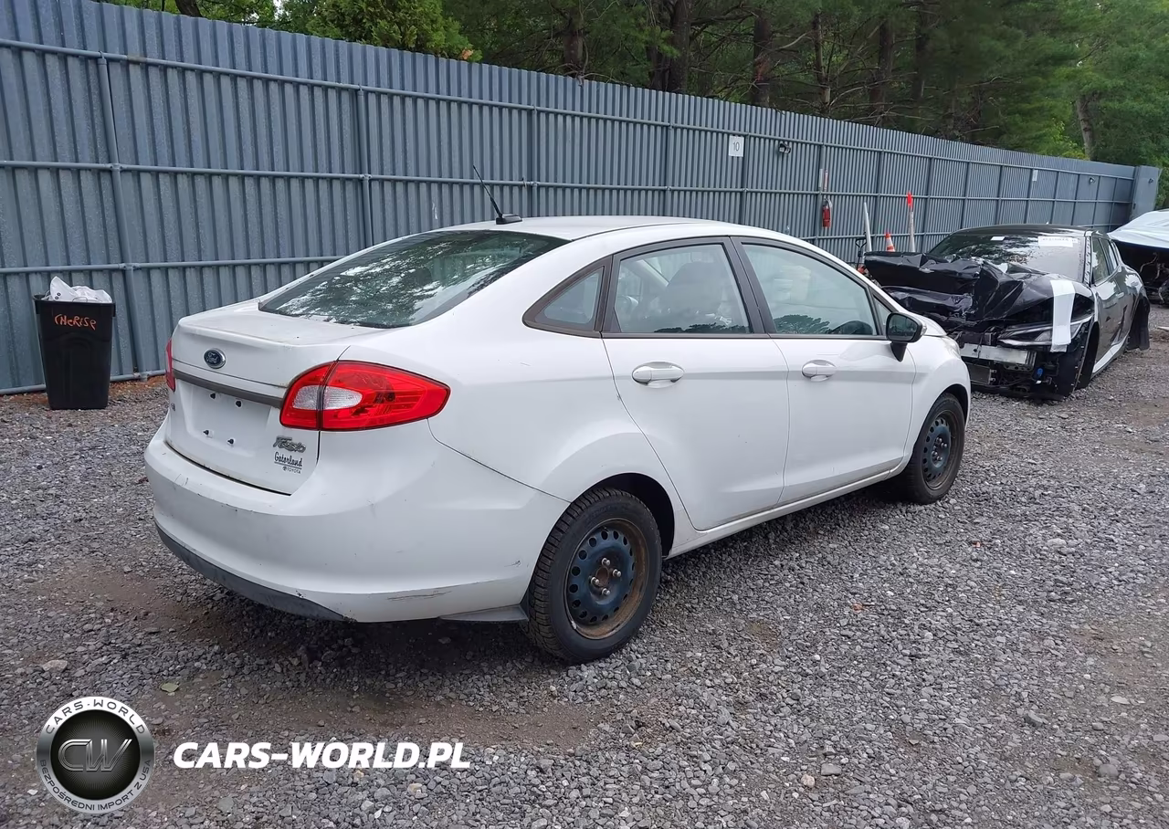 2013 Ford Fiesta Se VIN:3FADP4BJ5DM178604 - 4