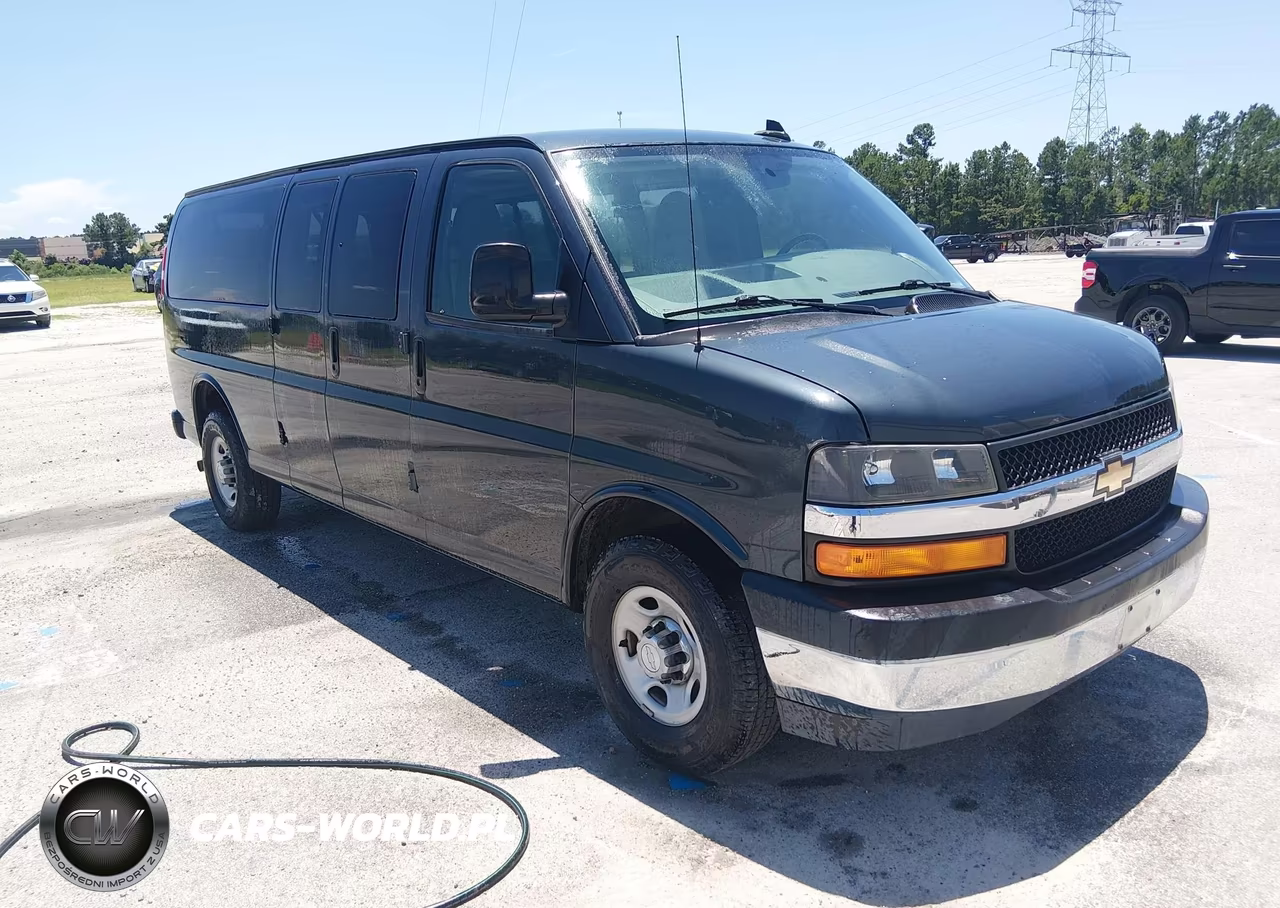 2017 Chevrolet Express 3500 Lt