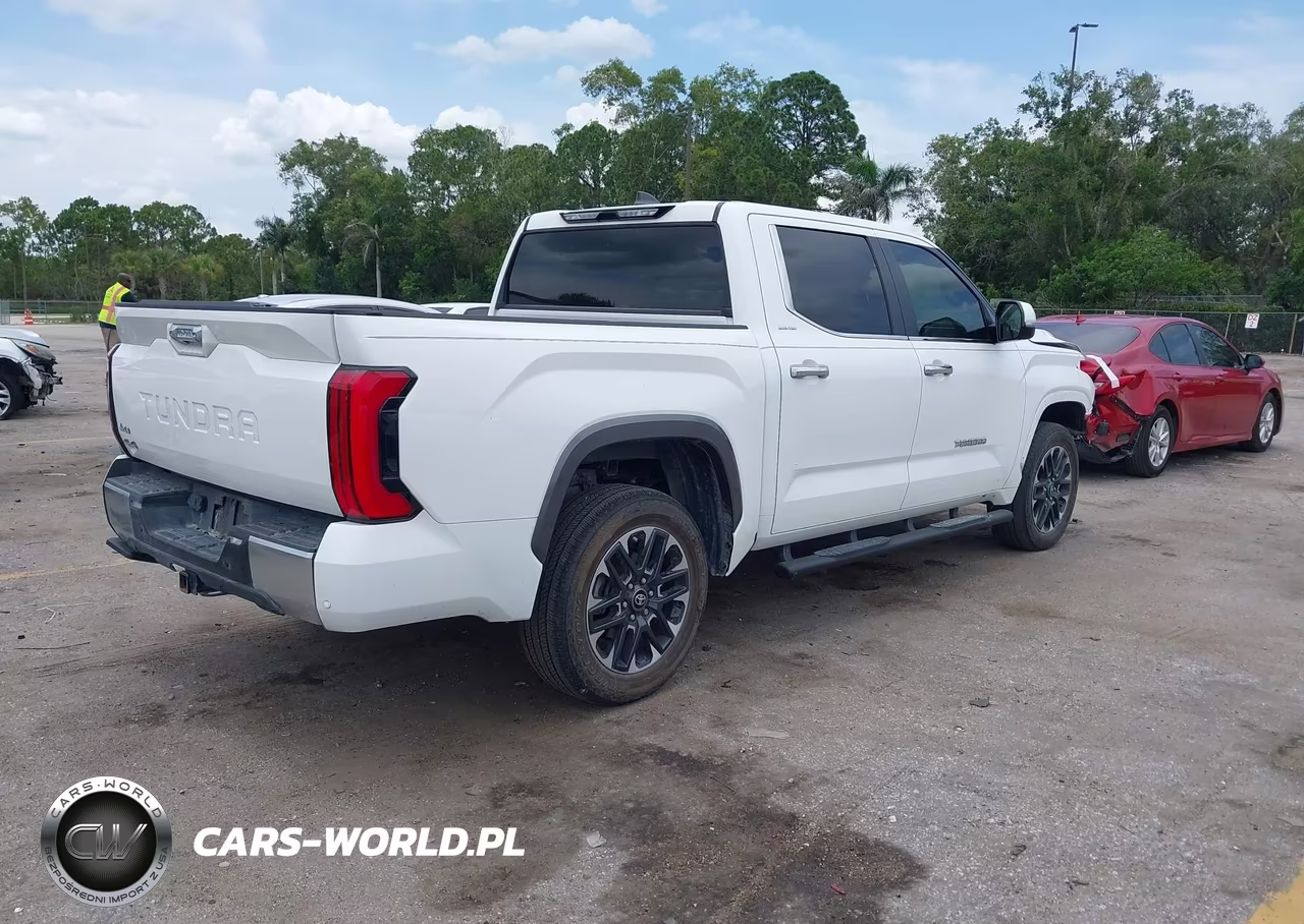 2025 Toyota Tundra Limited VIN:5TFJA5DB7SX290581 - 4