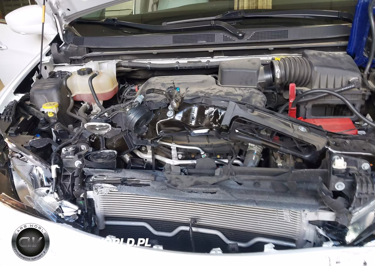 2020 Chrysler Pacifica Touring L Plus VIN:2C4RC1EGXLR230603 - 10