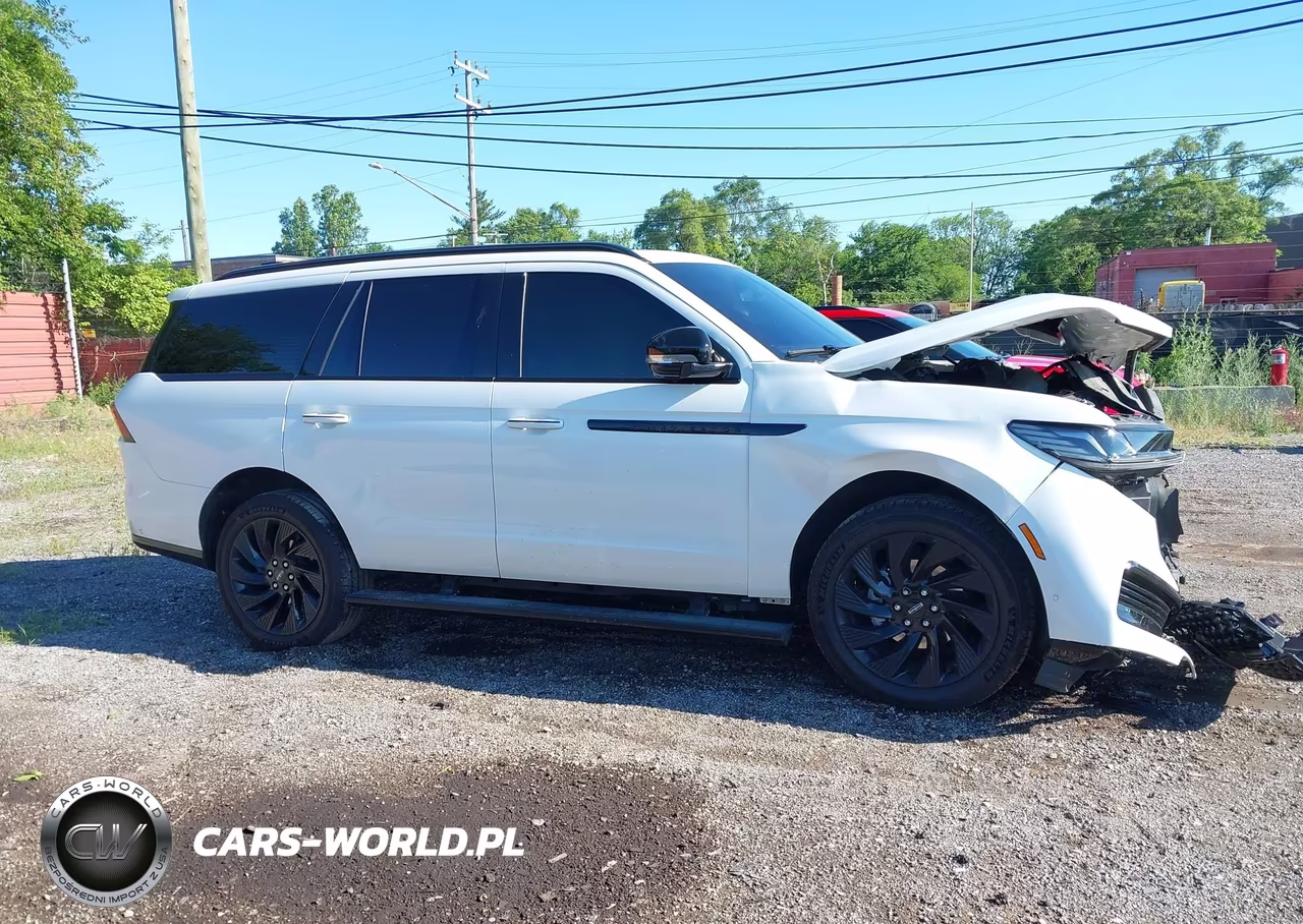 2025 Lincoln Navigator Reserve VIN:5LMJJ2LGXSEL01265 - 13