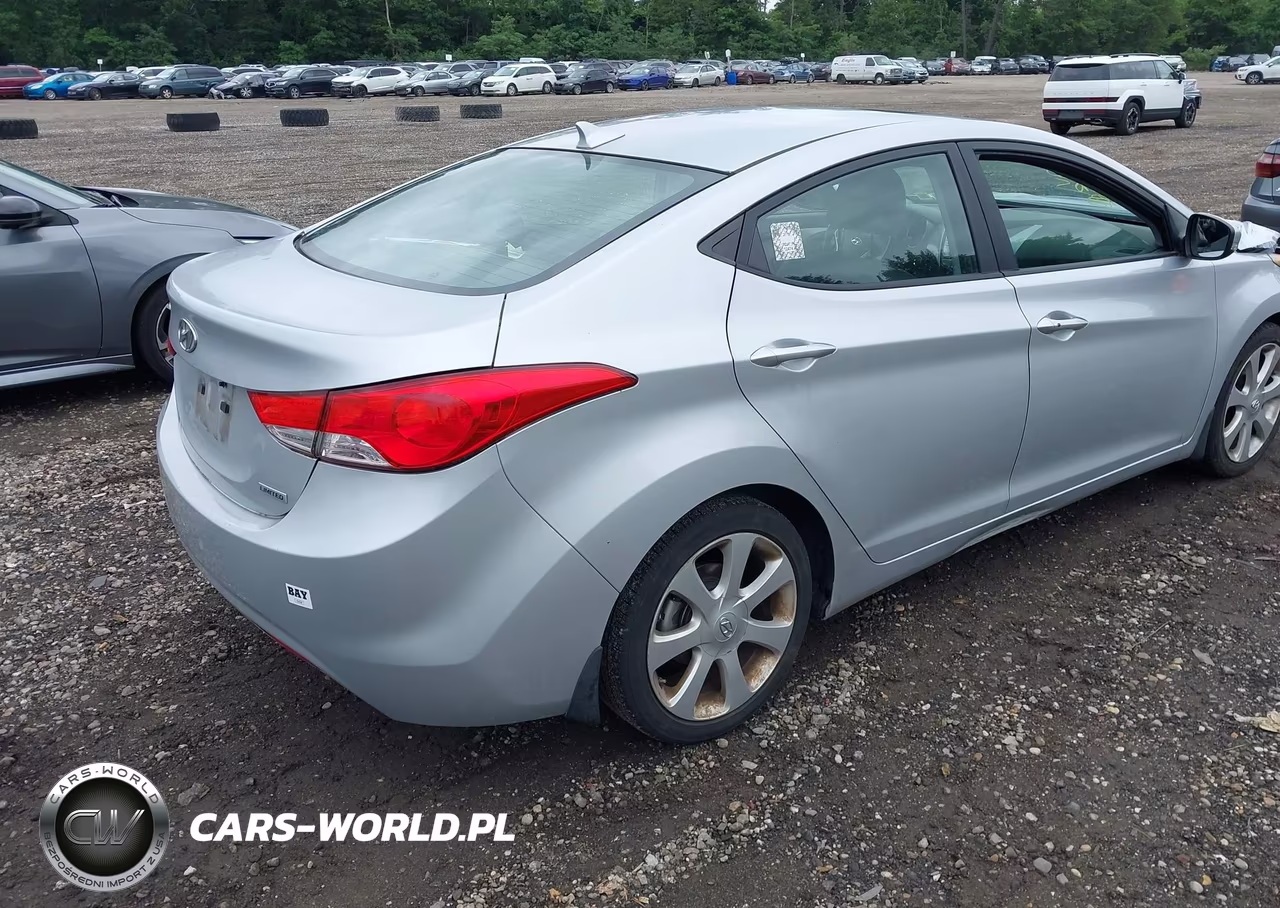 2013 Hyundai Elantra Limited VIN:5NPDH4AE4DH253861 - 4