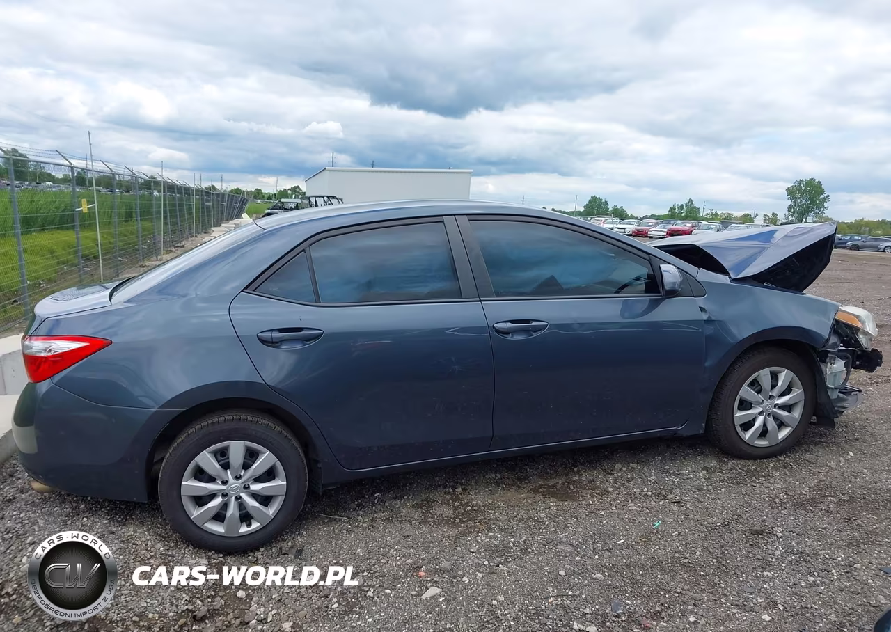 2015 Toyota Corolla Le VIN:2T1BURHE0FC374267 - 13