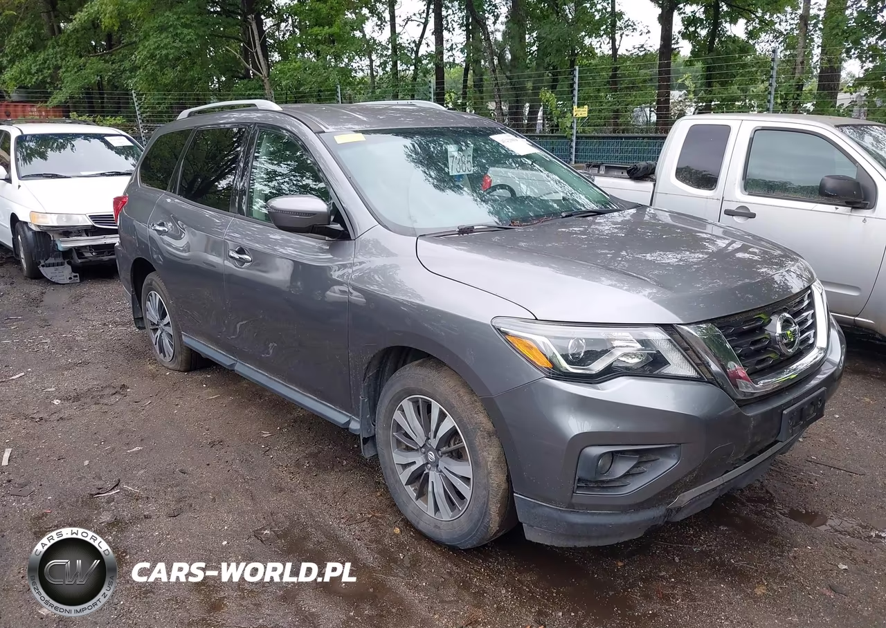 2018 Nissan Pathfinder Sv