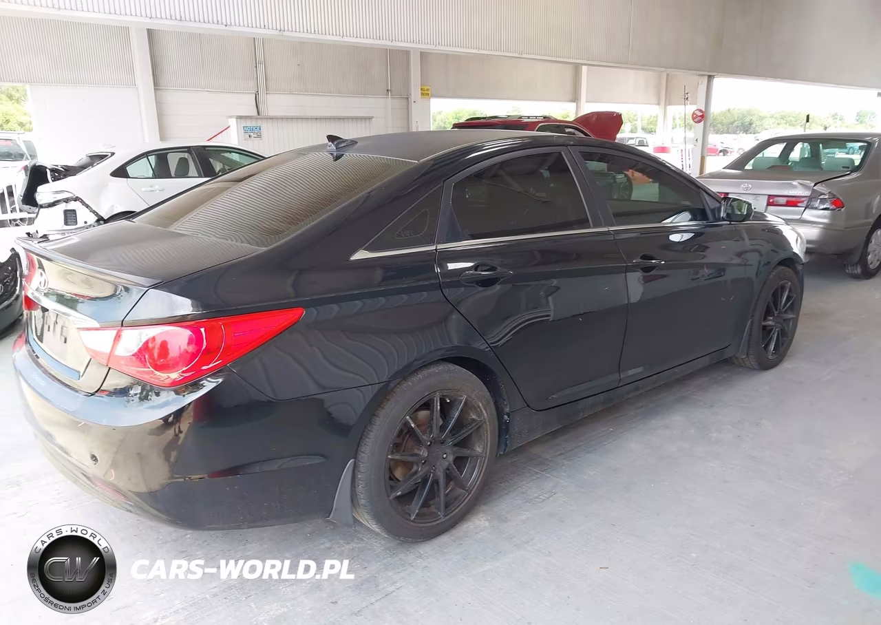 2013 Hyundai Sonata Gls VIN:5NPEB4AC4DH540718 - 4