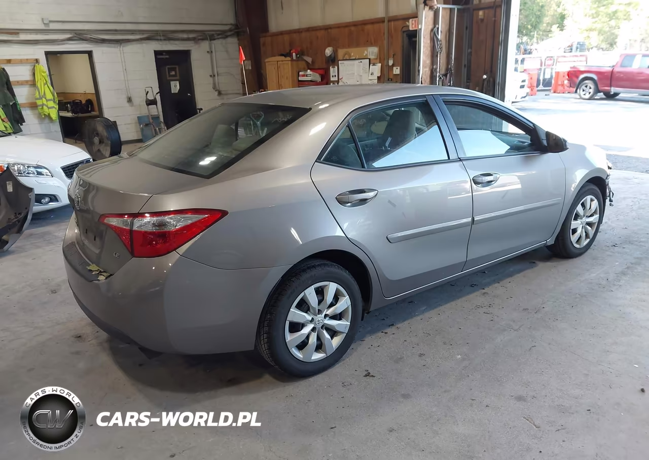 2016 Toyota Corolla Le VIN:2T1BURHE4GC572013 - 4