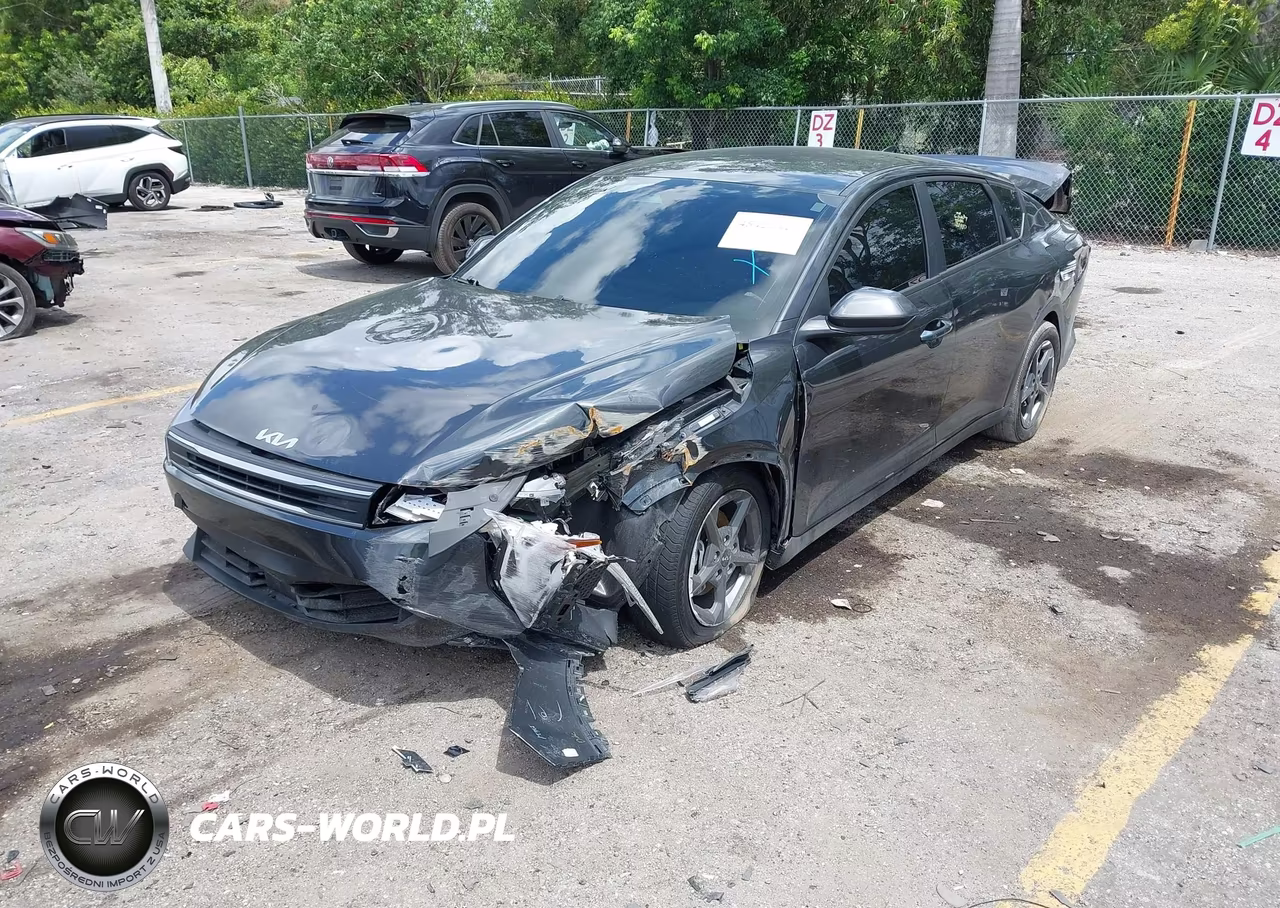 2025 Kia K4 Lxs VIN:3KPFT4DE6SE133466 - 6