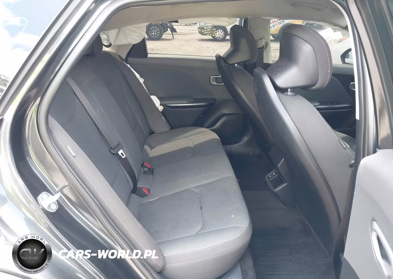 2025 Kia K4 Lxs VIN:3KPFT4DE6SE133466 - 8