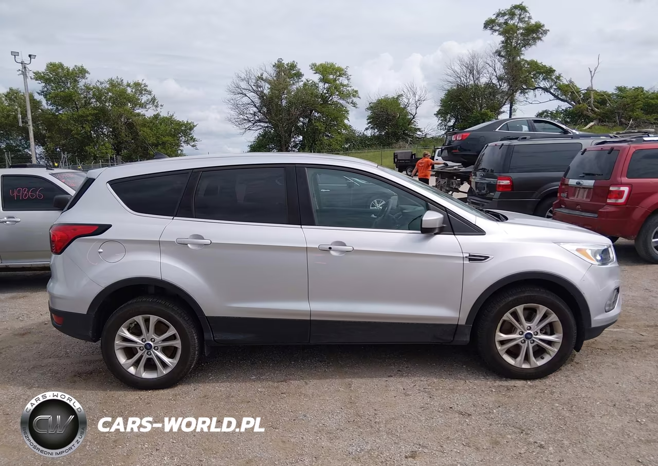 2019 Ford Escape Se VIN:1FMCU9GD2KUB24129 - 13