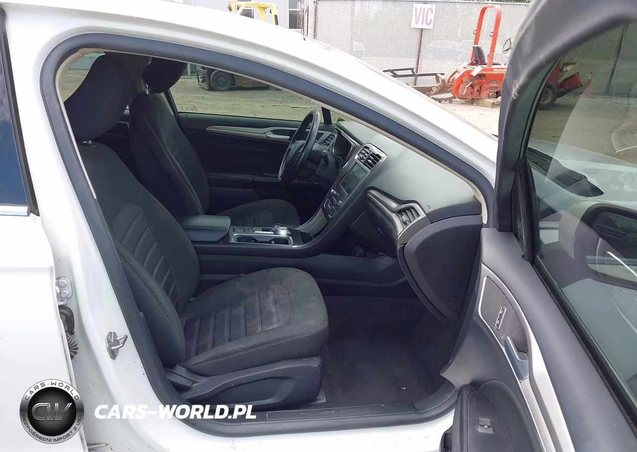 2020 Ford Fusion Se VIN:3FA6P0HD8LR260086 - 5