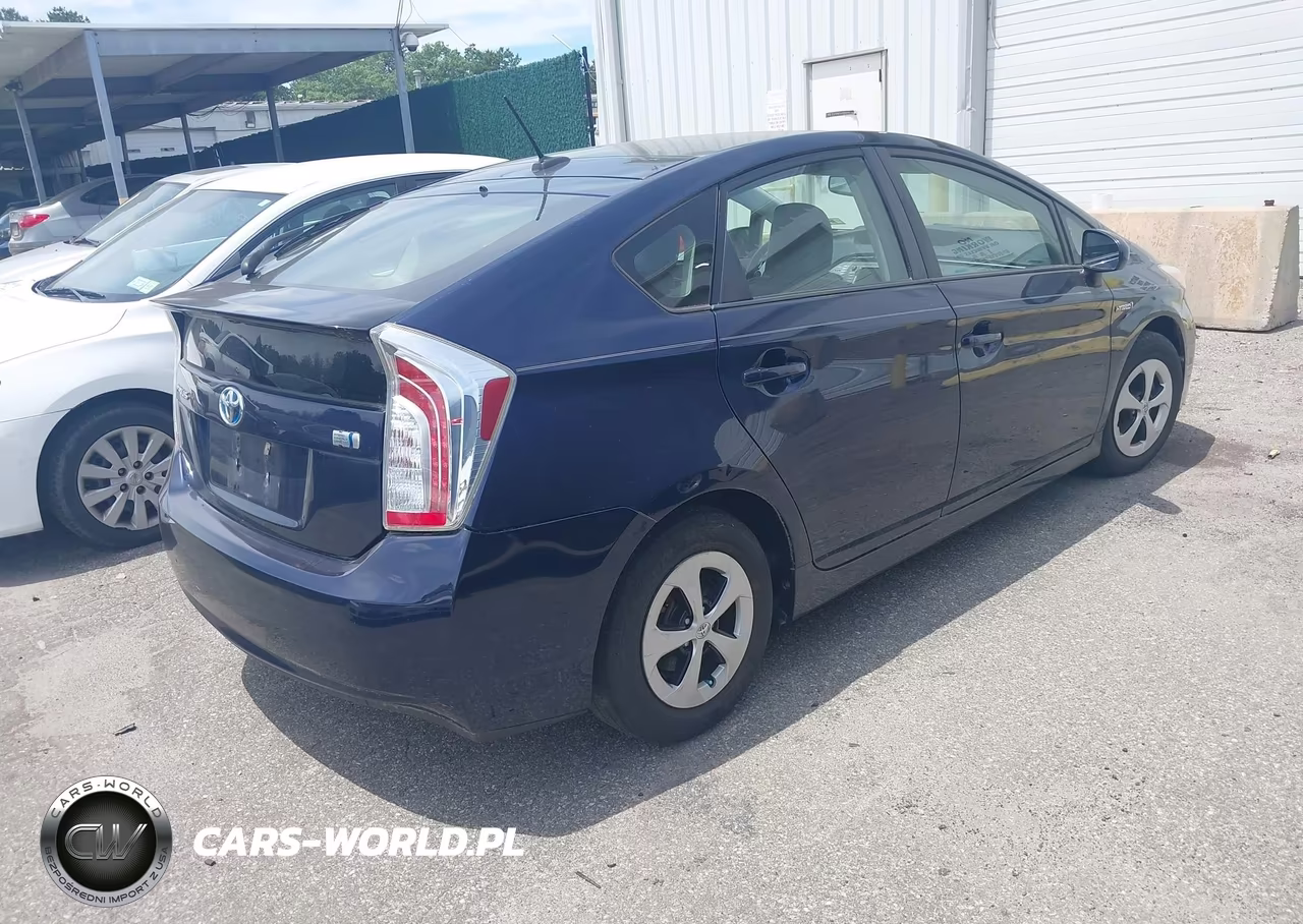 2012 Toyota Prius Four VIN:JTDKN3DUXC1483861 - 4