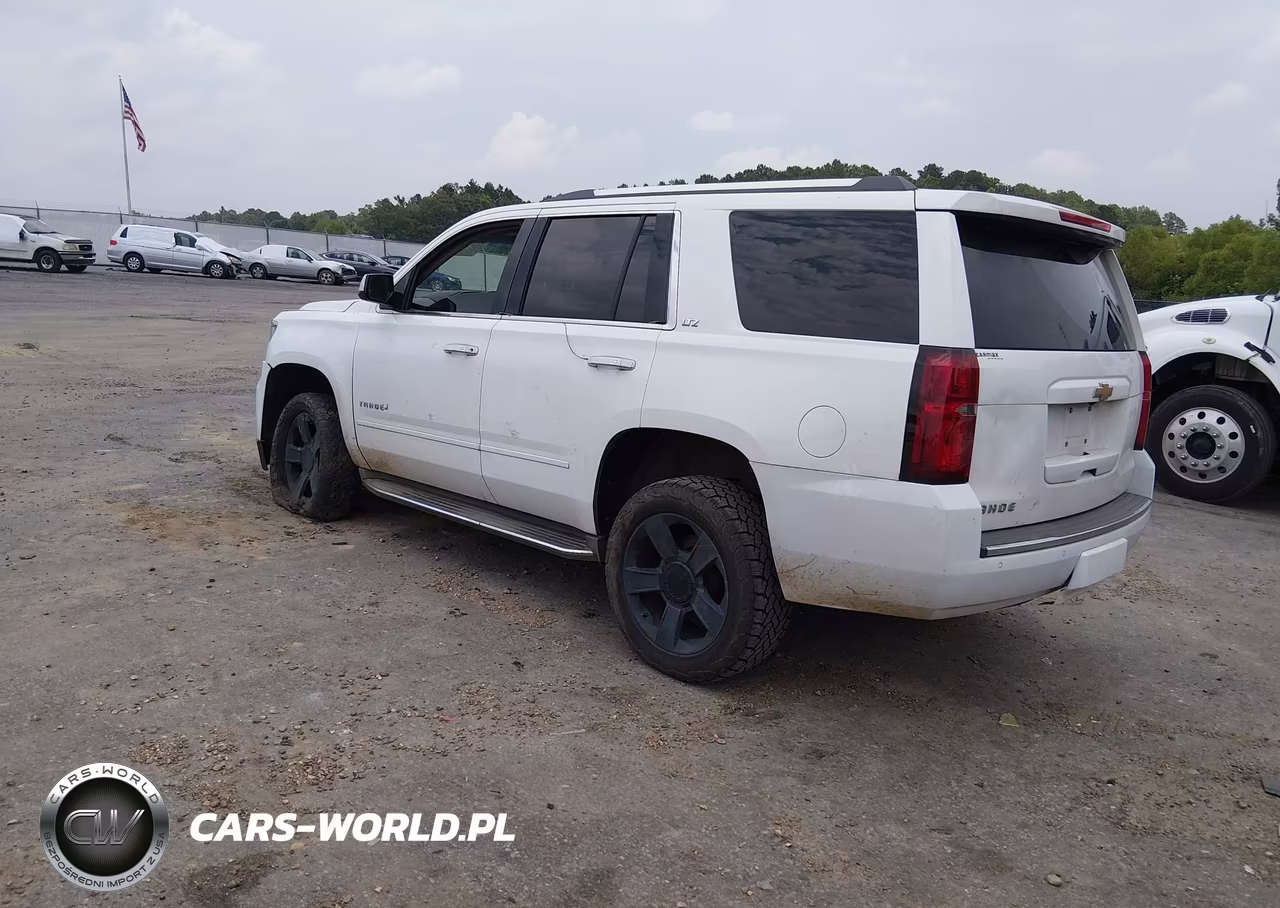 2015 Chevrolet Tahoe Ltz VIN:1GNSKCKC5FR133974 - 3