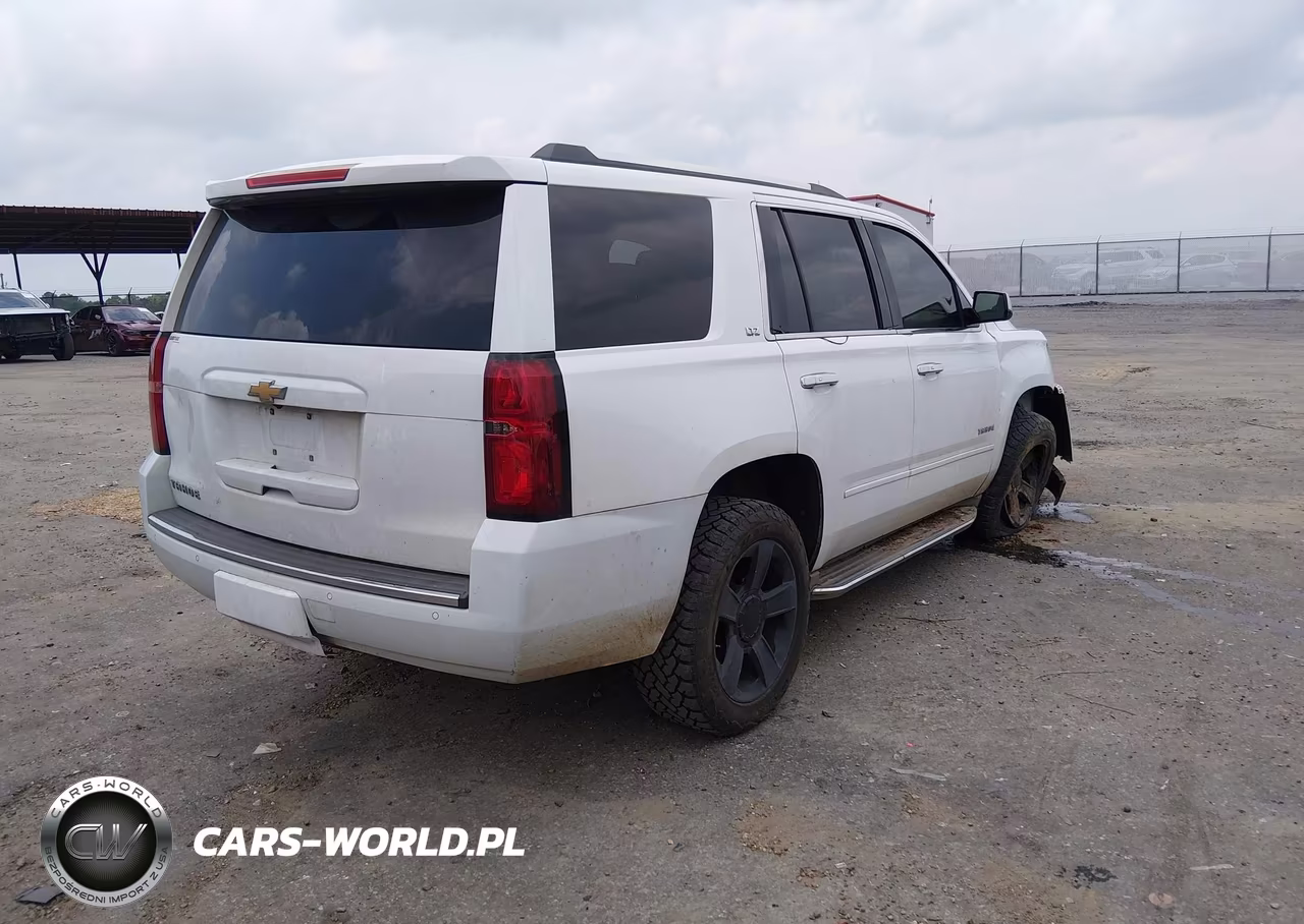 2015 Chevrolet Tahoe Ltz VIN:1GNSKCKC5FR133974 - 4