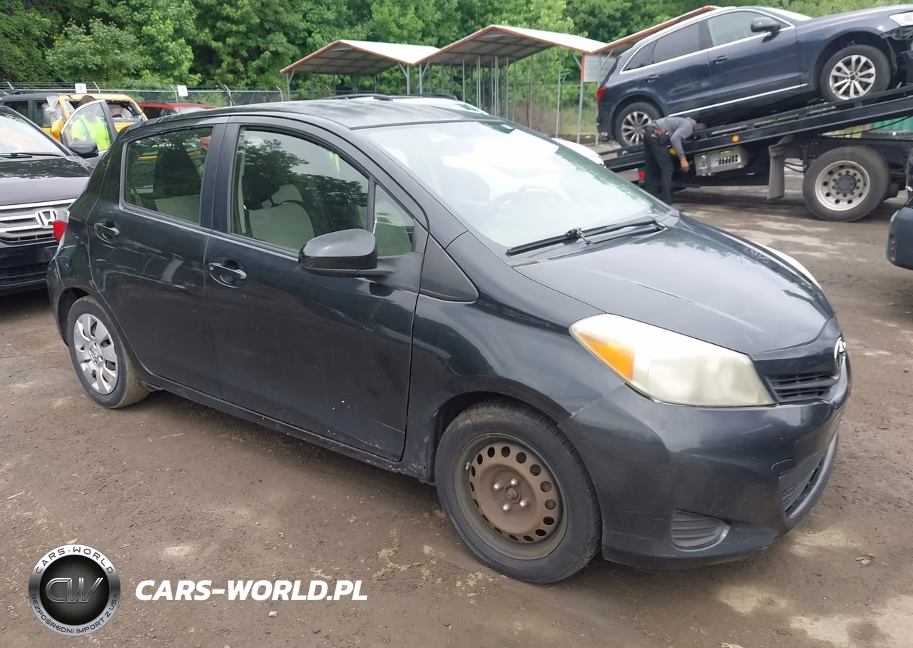 2013 Toyota Yaris Le