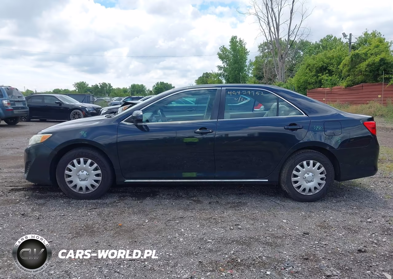 2012 Toyota Camry Le VIN:4T1BF1FK4CU018516 - 14