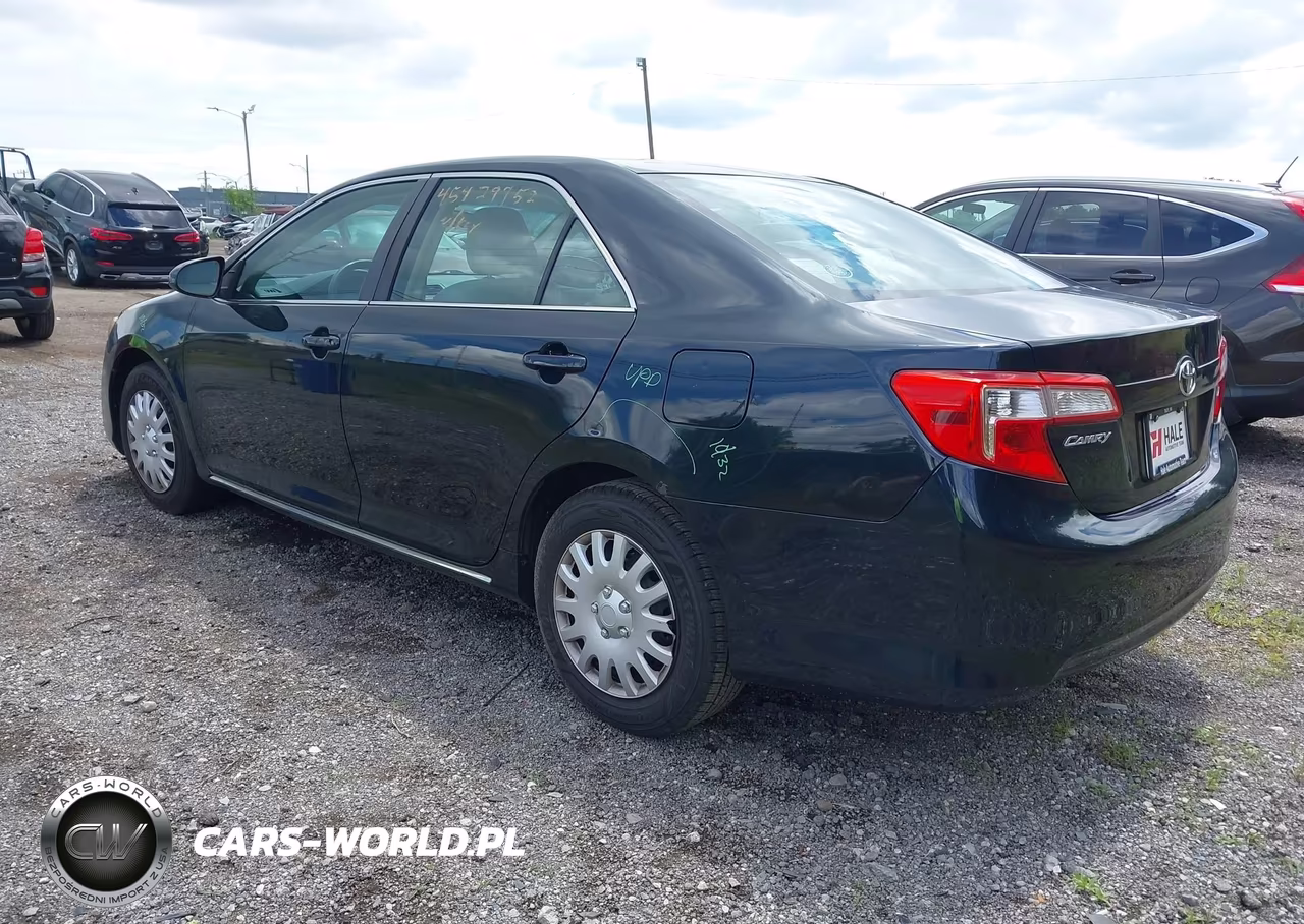 2012 Toyota Camry Le VIN:4T1BF1FK4CU018516 - 3